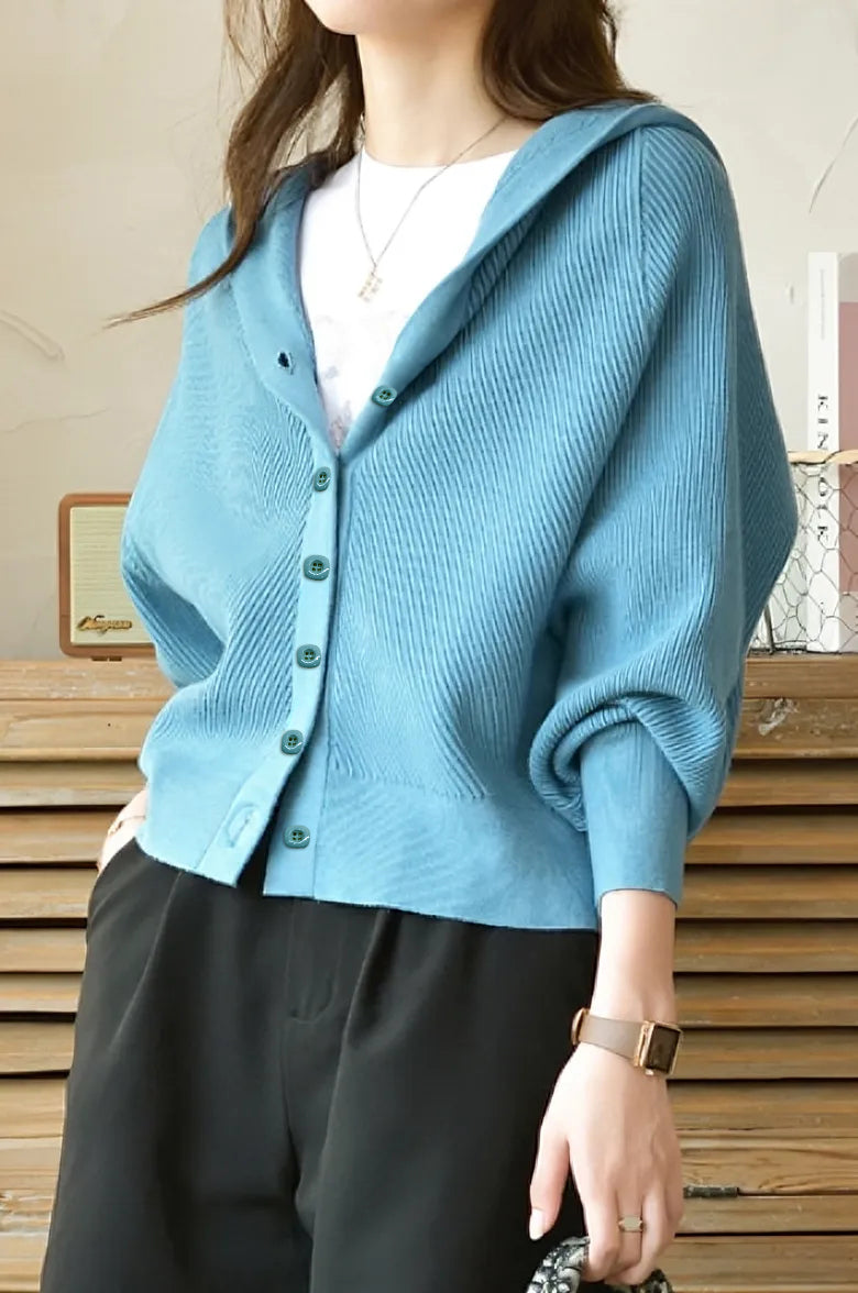 Lässiger Strickcardigan mit Batwing-Ärmeln und Kapuze
