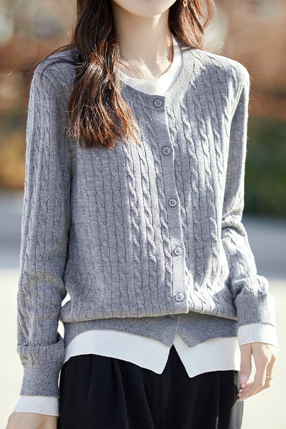 Lässiger vielseitiger farbblockierter Fake-Zwei-Teile Strick-Cardigan