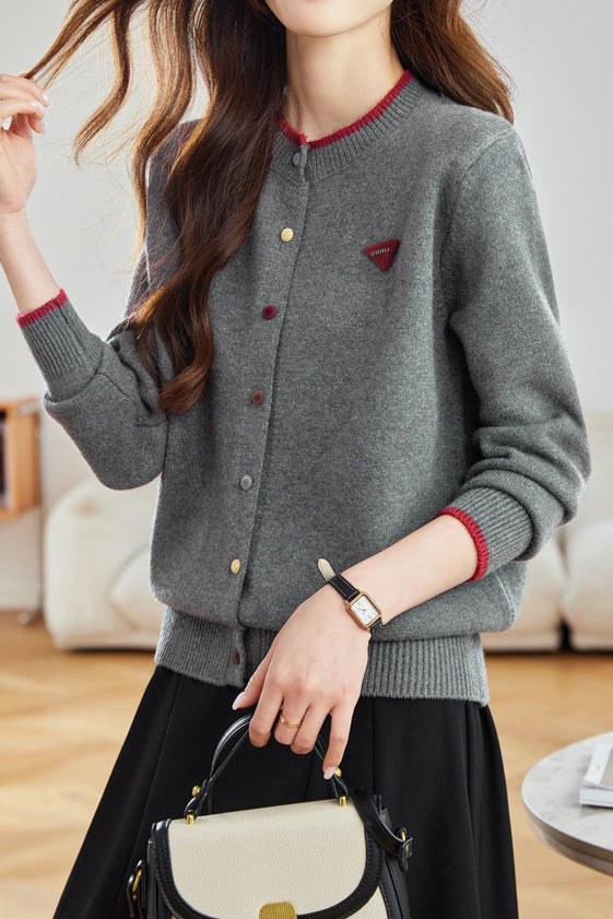 Lässiger bunter Knopf Rundhals Strickcardigan