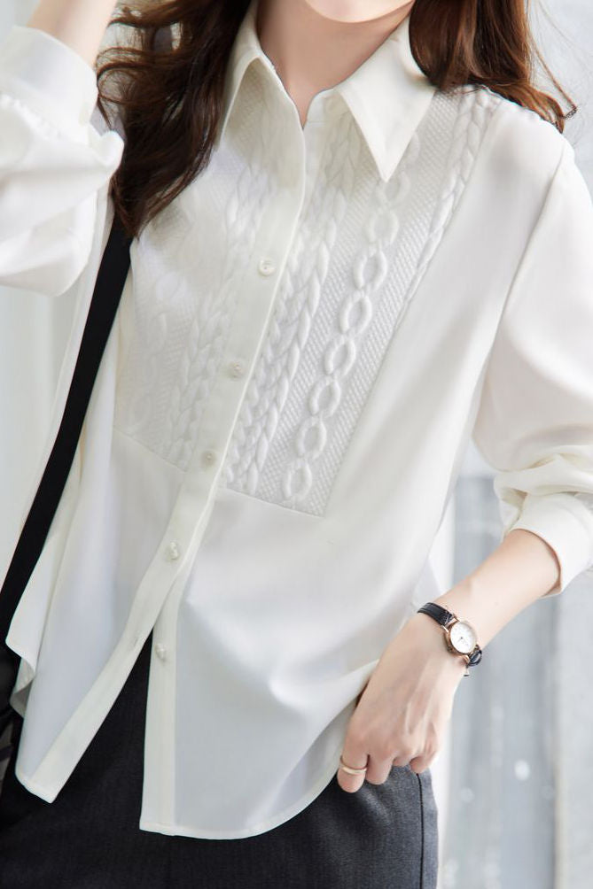 Elegantes Büro Hemd mit strukturiertem weißen Stoff