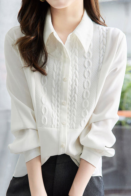 Elegantes Büro Hemd mit strukturiertem weißen Stoff