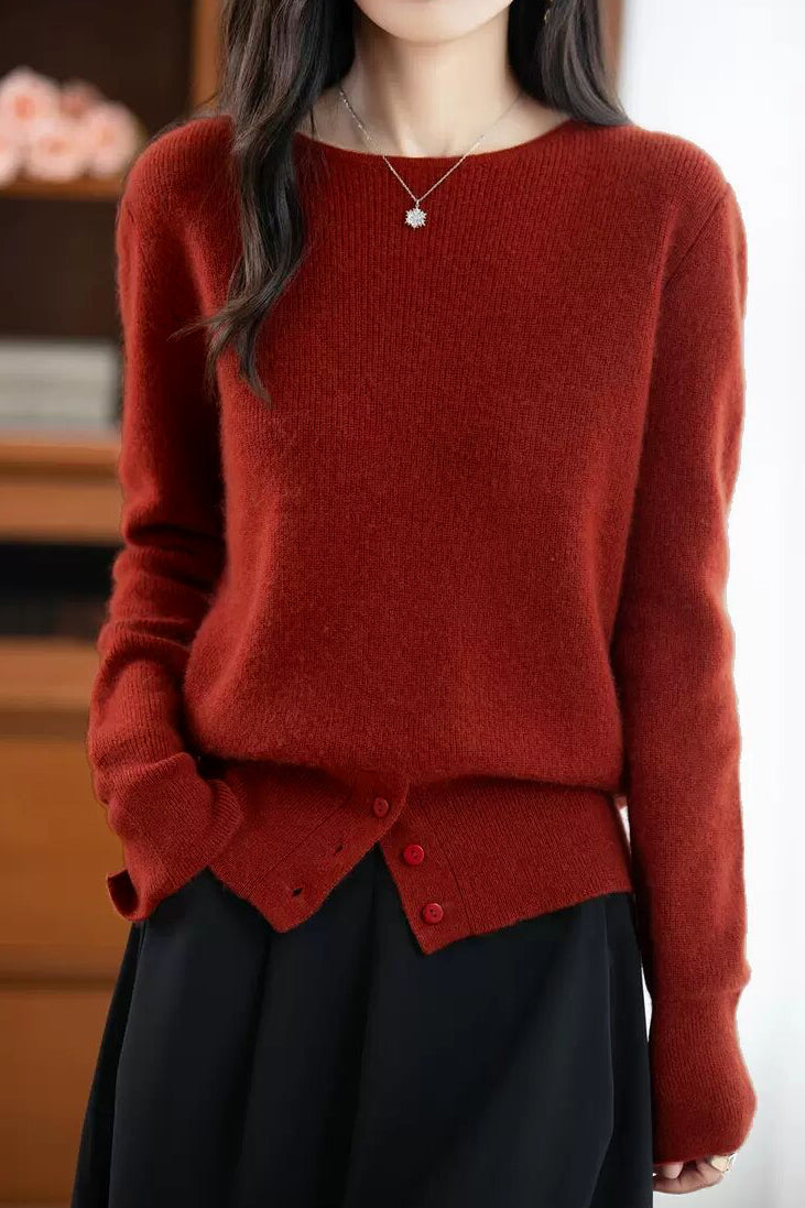 Lässiger warmer Boot-Ausschnitt Pullover mit Knöpfen und Schlitz