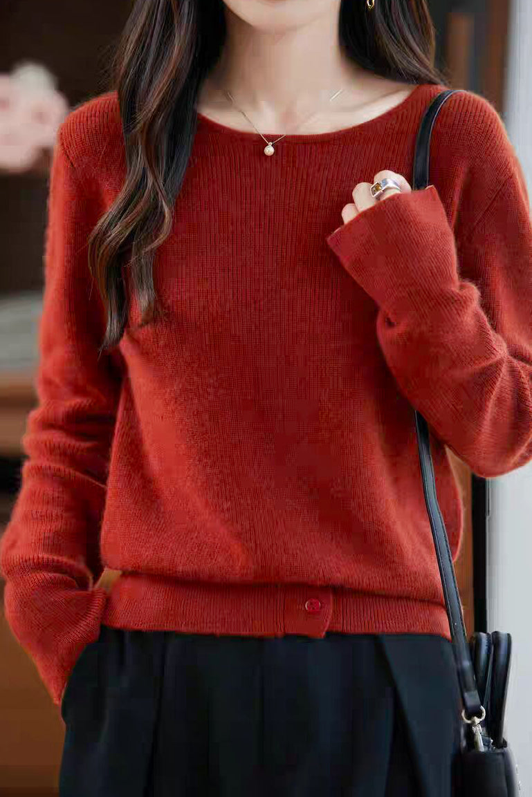 Lässiger warmer Boot-Ausschnitt Pullover mit Knöpfen und Schlitz