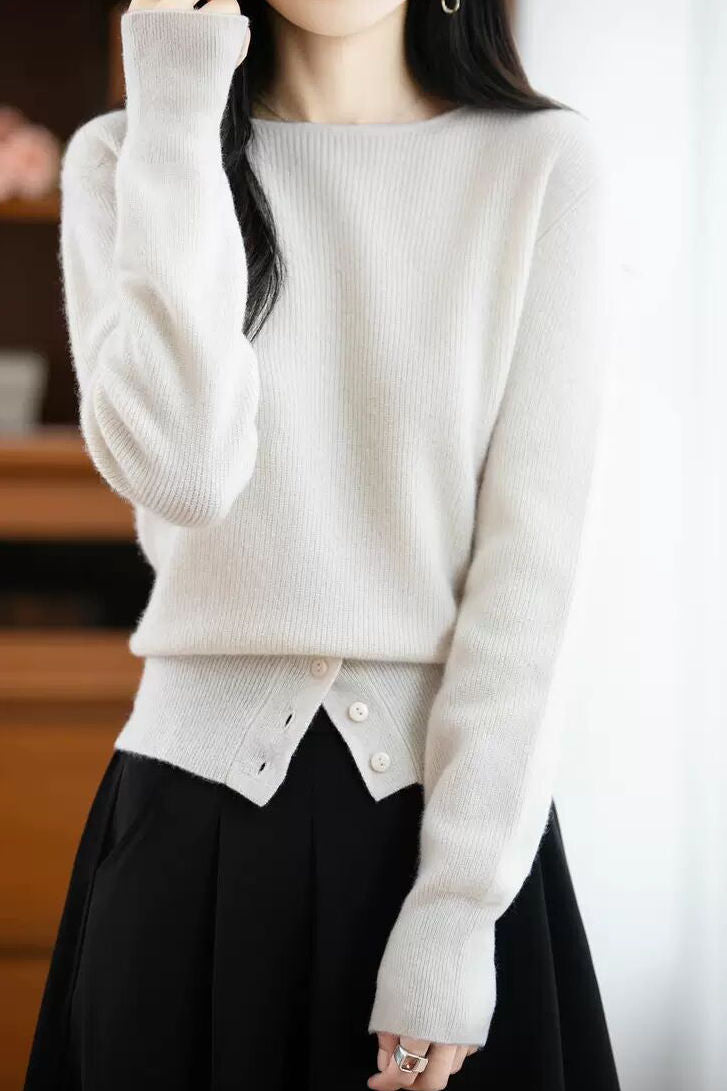 Lässiger warmer Boot-Ausschnitt Pullover mit Knöpfen und Schlitz