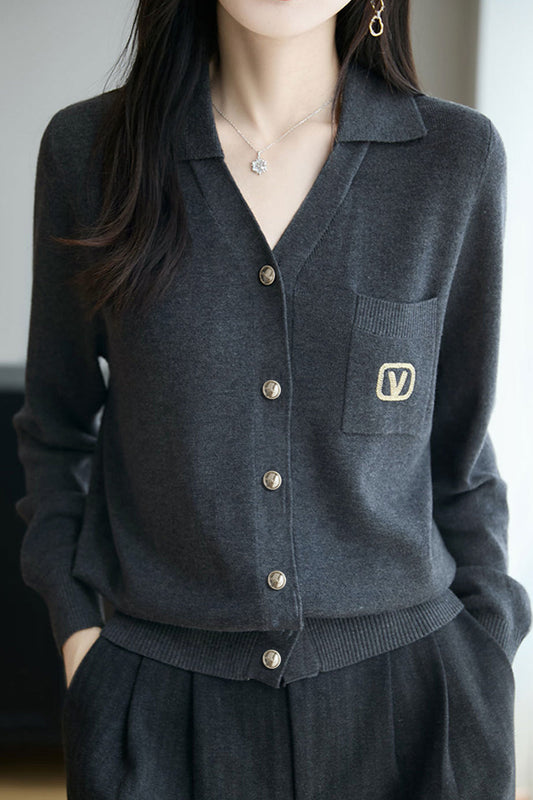 Lässiger vielseitiger Strickcardigan mit Revers