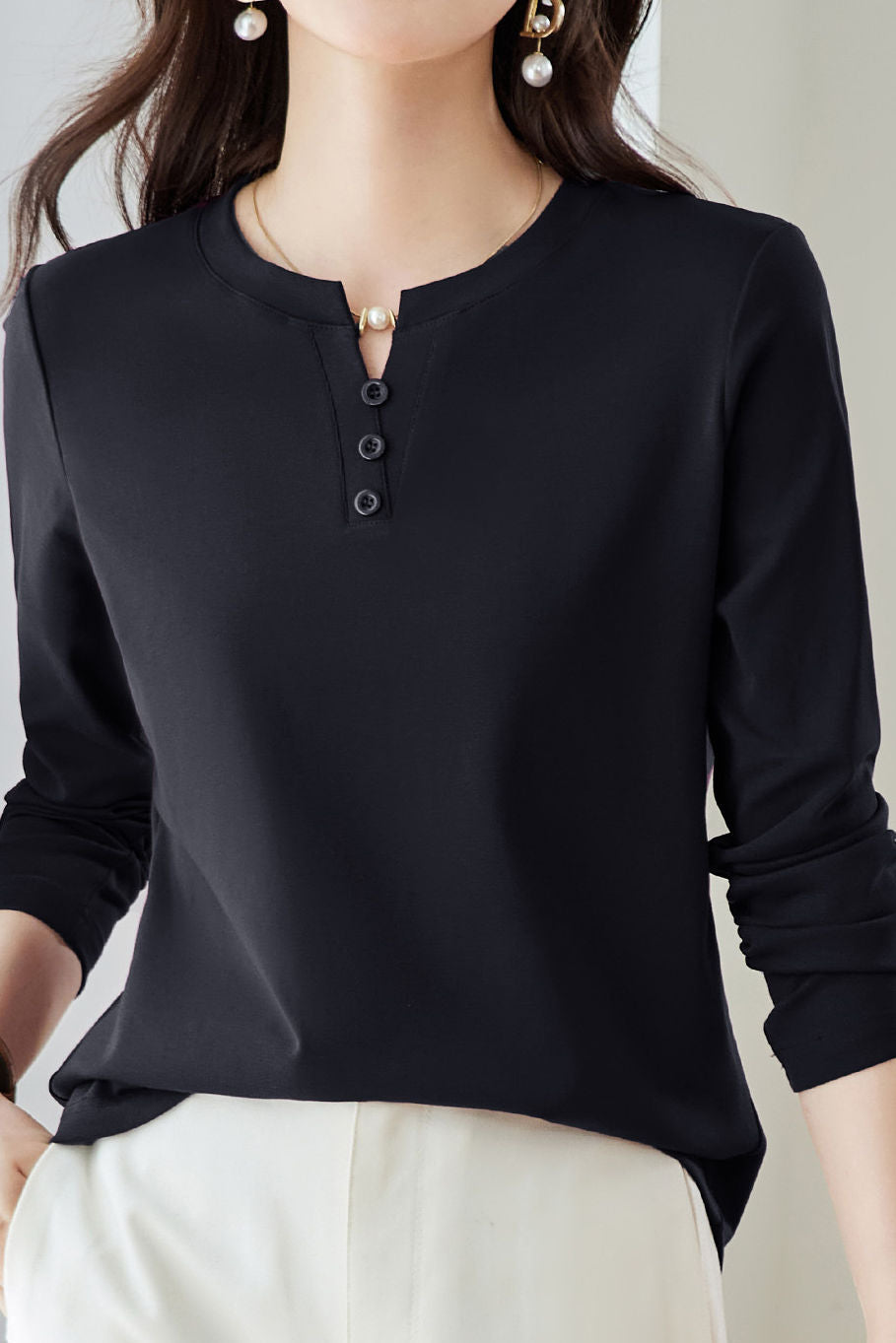 Lässiges vielseitiges Langarm-T-Shirt mit regulären Schultern