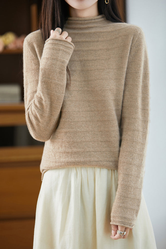 Lässiger vielseitiger Pullover mit halbem hohen Kragen und Rippstruktur