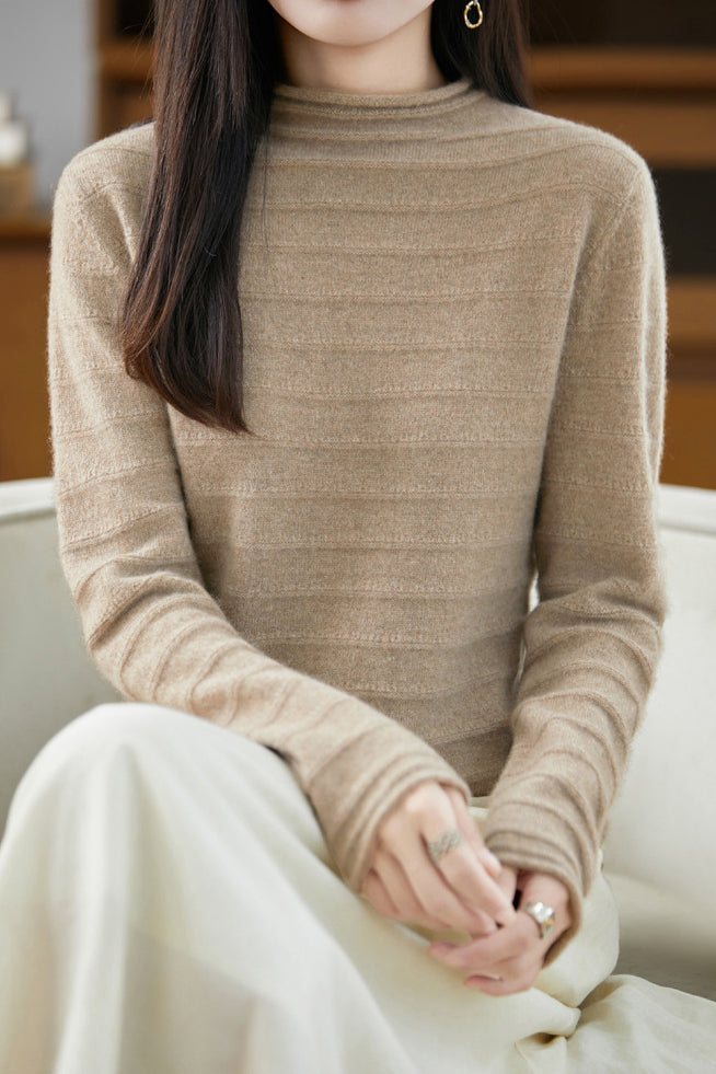 Lässiger vielseitiger Pullover mit halbem hohen Kragen und Rippstruktur