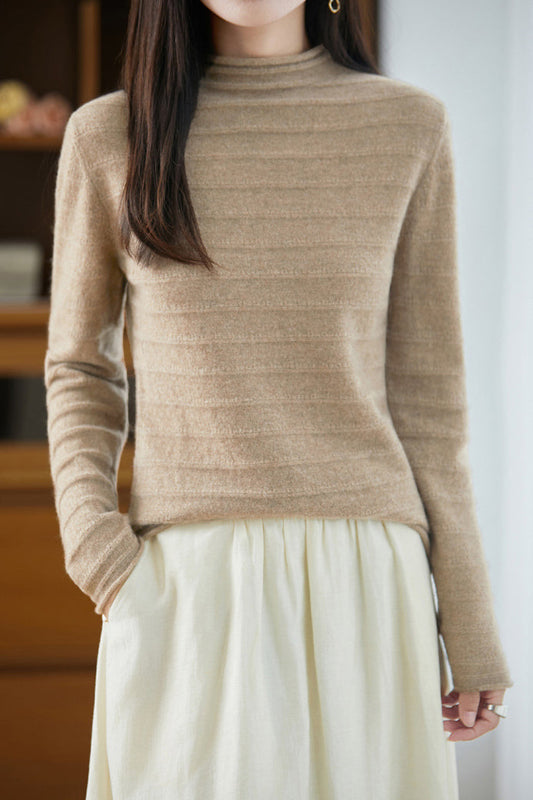 Lässiger vielseitiger Pullover mit halbem hohen Kragen und Rippstruktur