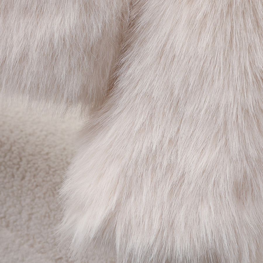 Der Raffinatezza Mantel von Sofia Amoretti