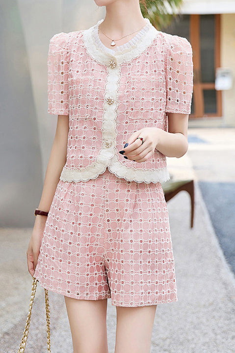 Rundhals Kurzarm Loch-Top und Shorts Zweiteiler