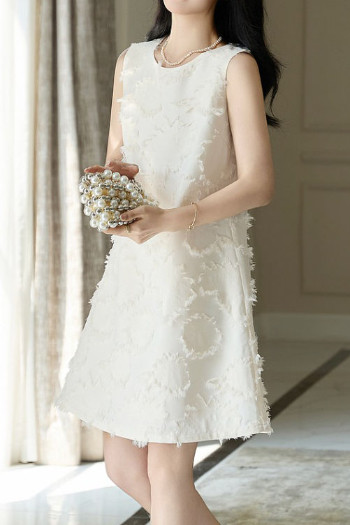 Einfarbiges ärmelloses Fransen Kleid