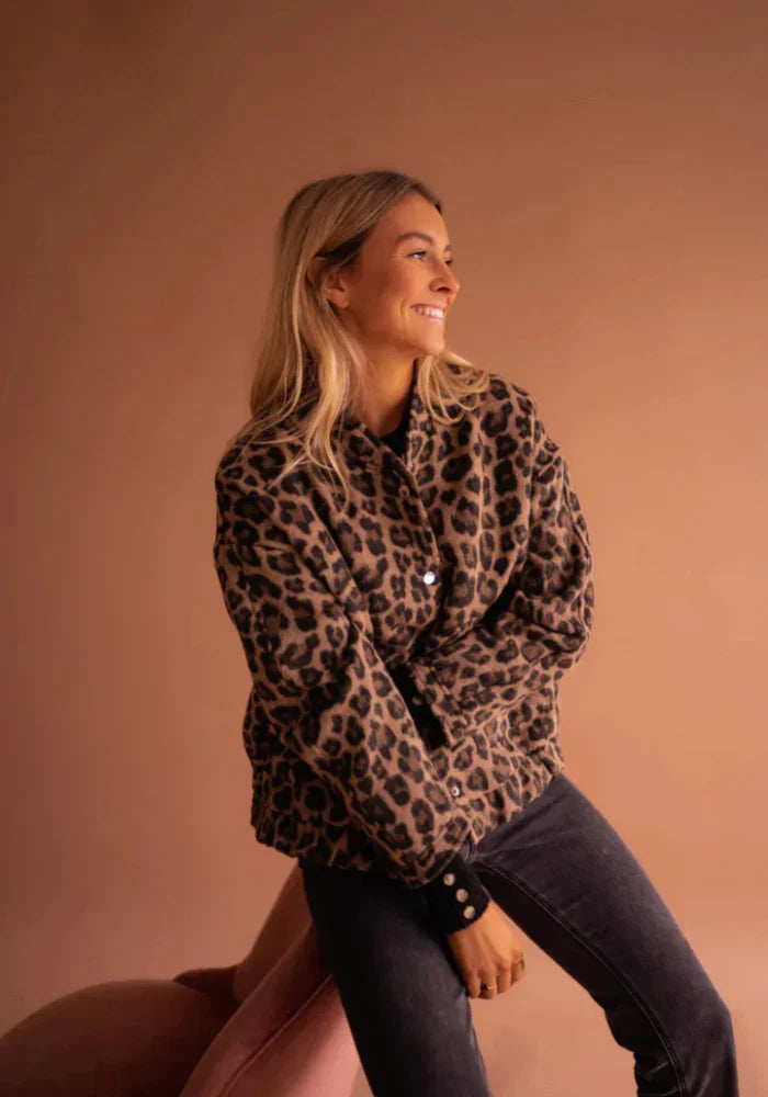 LEONA™ | DIE LEOPARD BOMBERJACKE