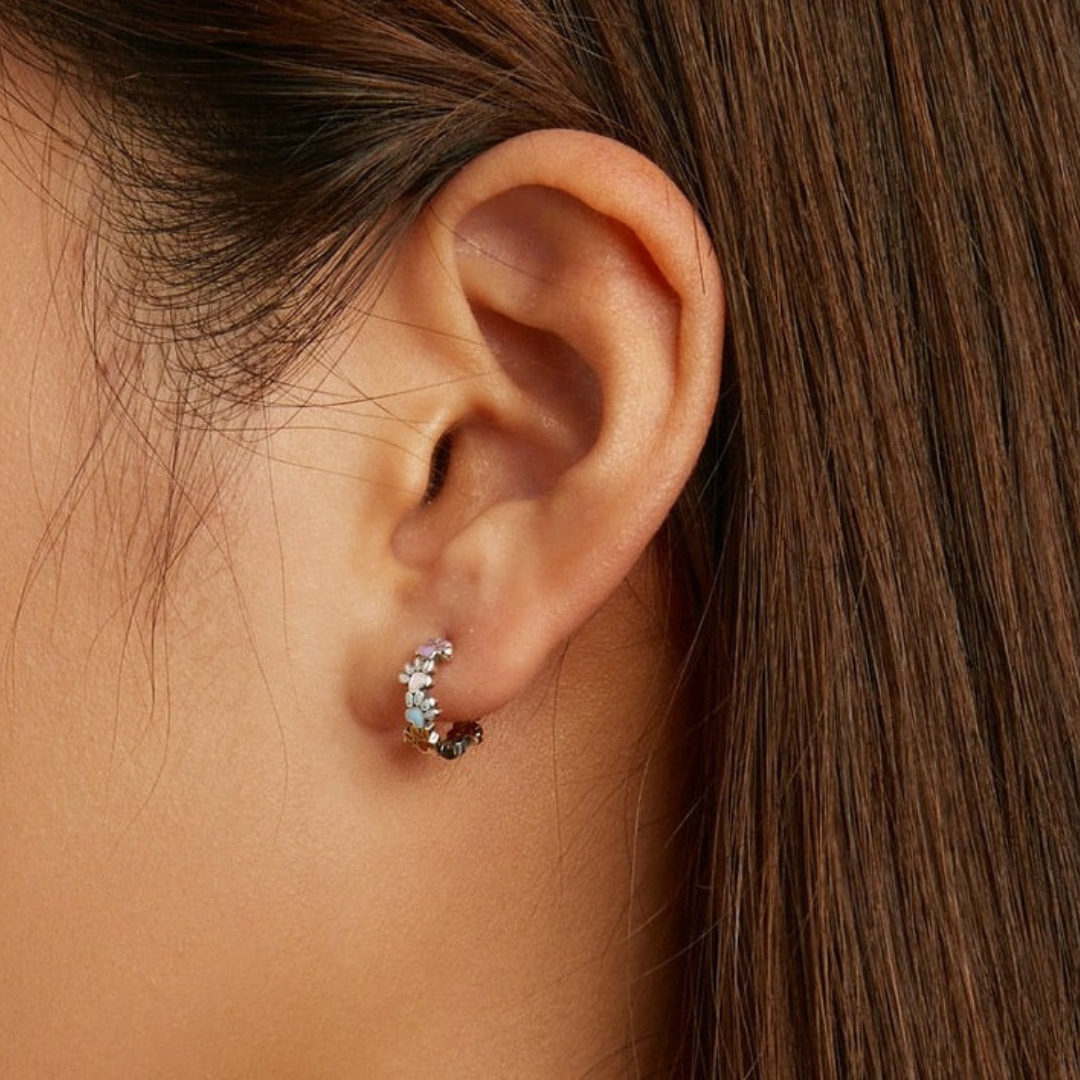 Bunte Pfoten Ohrringe aus Sterlingsilber