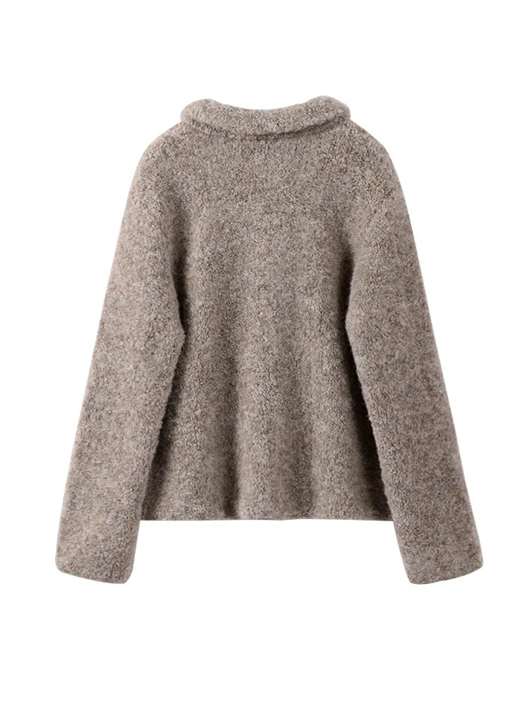 Wolljacke mit strukturiertem Knopf in Wien