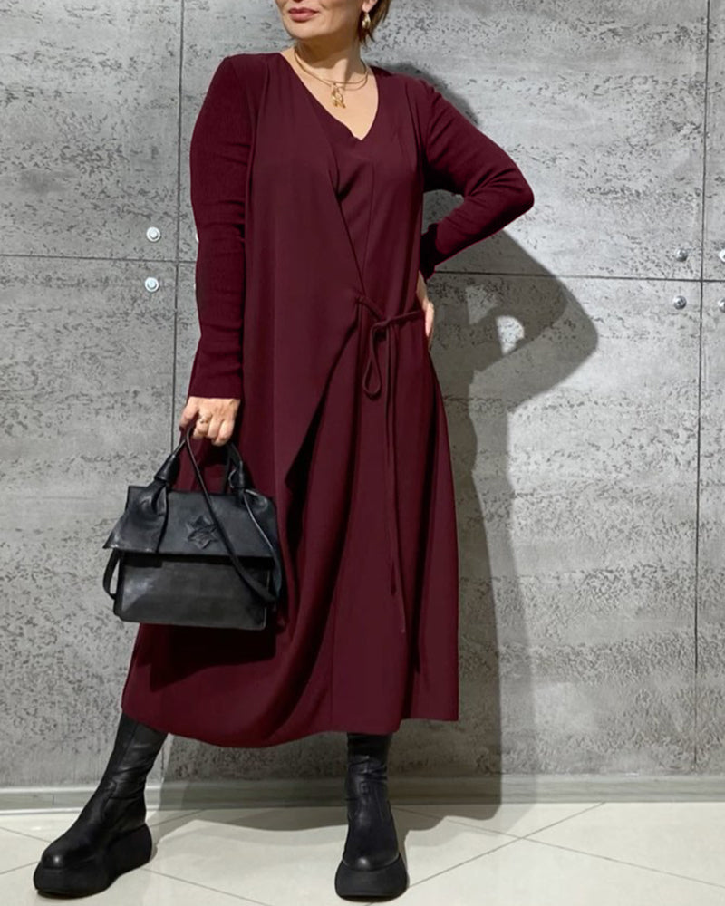 Einfarbige Kleider mit Bindungen