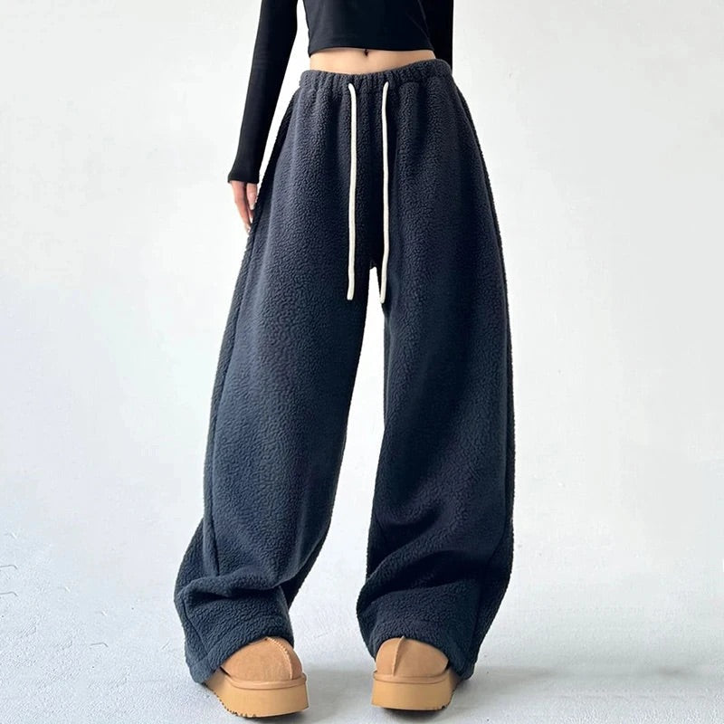 Anabella Sherpa Sweatpants