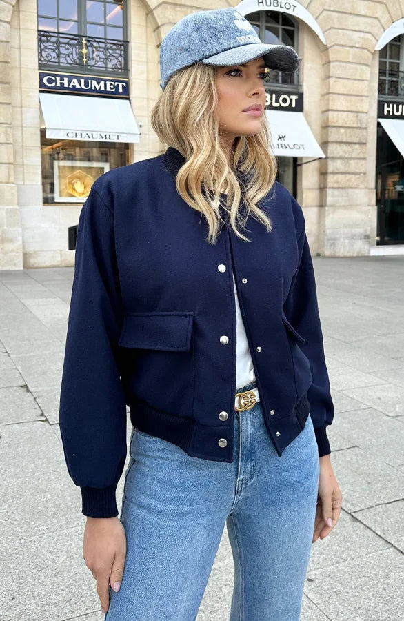 Isla All Day Bomber - lässt sich mit jedem Outfit kombinieren!