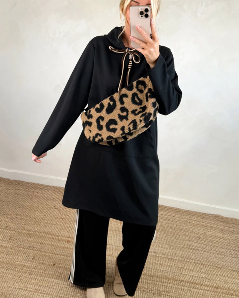 Oversized Kapuzenkleid mit Taschen