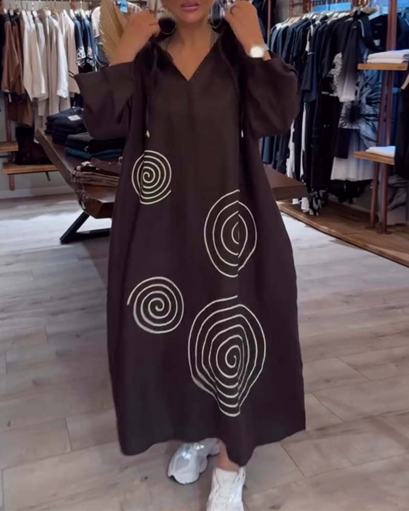 Langärmliges Kapuzenkleid Groß