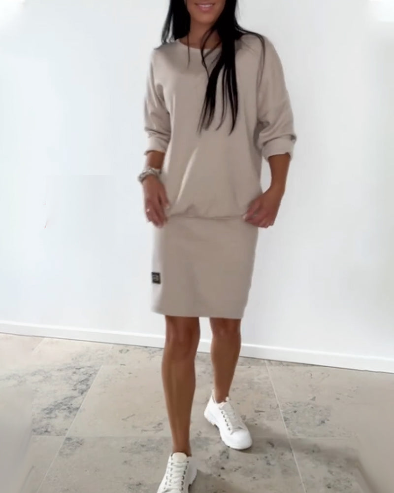 Langärmliges, lässiges, figurbetontes Kleid