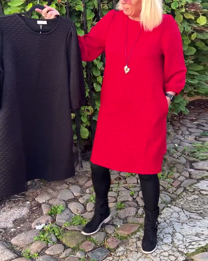 Einfarbiges lässiges Kleid mit Rundhalsausschnitt