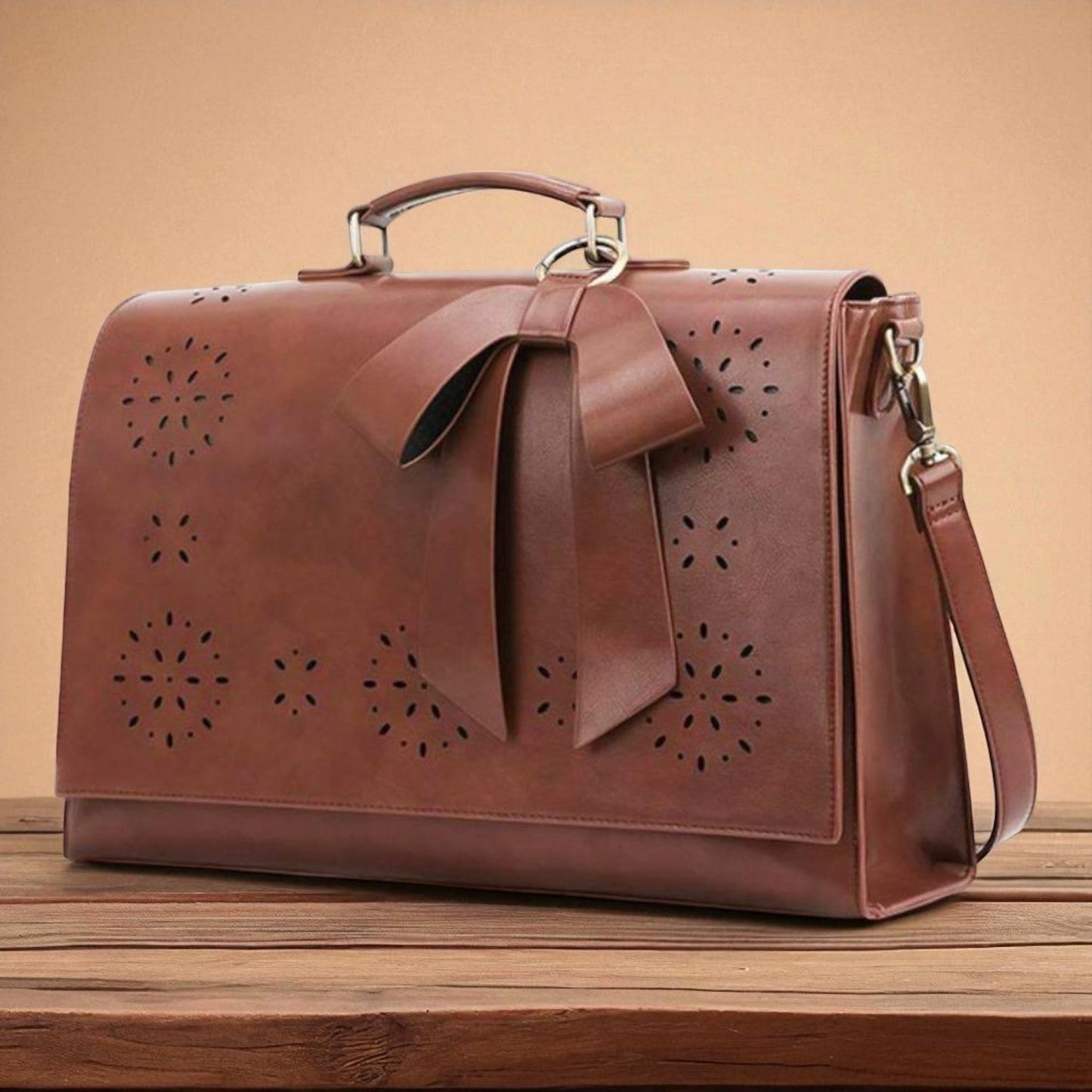 Tasche mit stilvoller Zanele-Dekoration