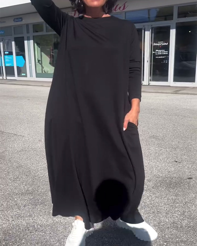 Lockeres Kleid mit langen Ärmeln und Rundhalsausschnitt