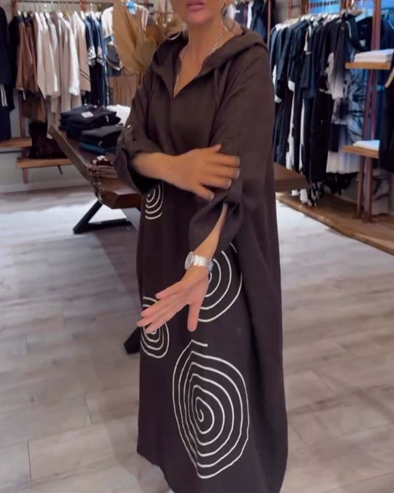 Langärmliges Kapuzenkleid Groß