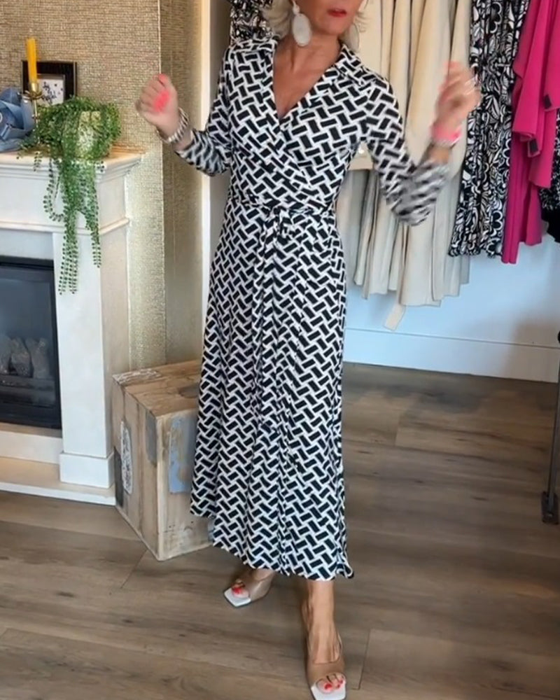 Kleider mit schlank machenden und bedruckten Eigenschaften