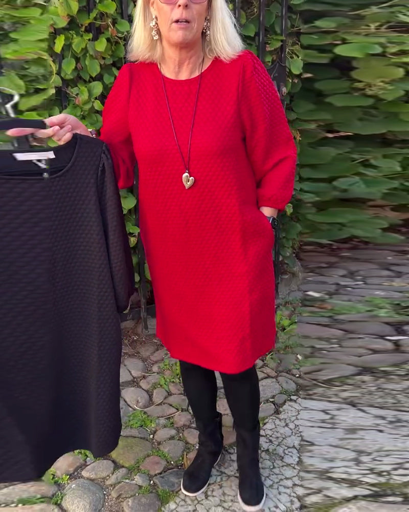 Einfarbiges lässiges Kleid mit Rundhalsausschnitt