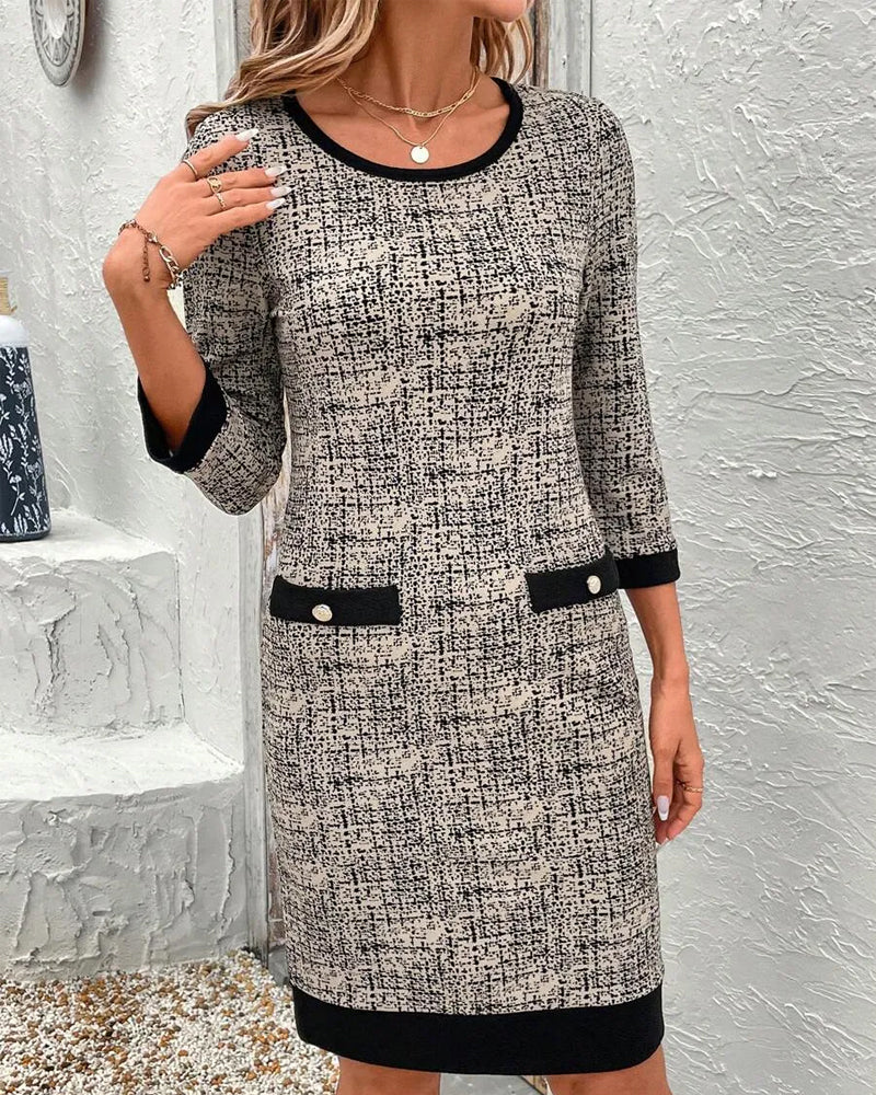 Lässiges Kleid mit Rundhalsausschnitt, Slim Fit, knielang