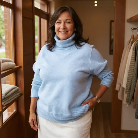 Der Iris Rollkragenpullover — Cloud Soft