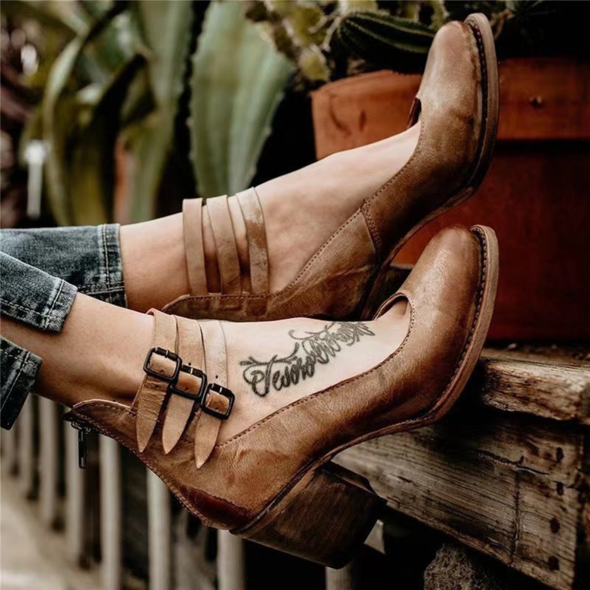 Nola™ | Schlichte Leder-Sandale