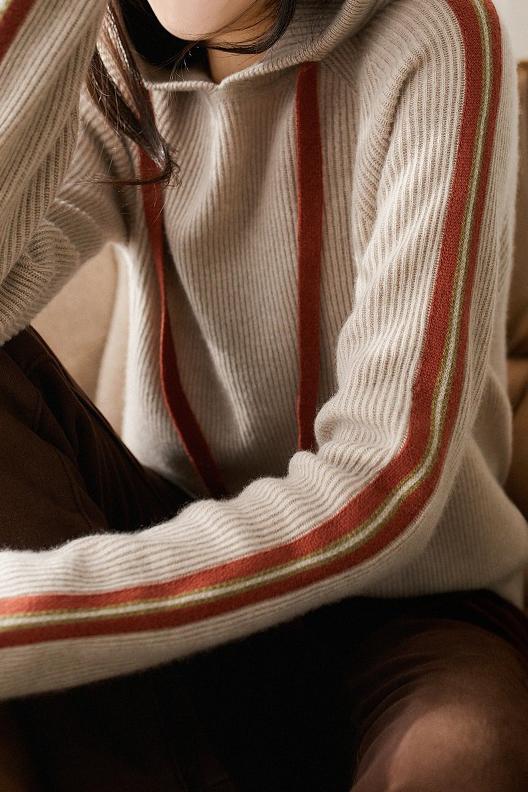 Hooded Training Style Strickset