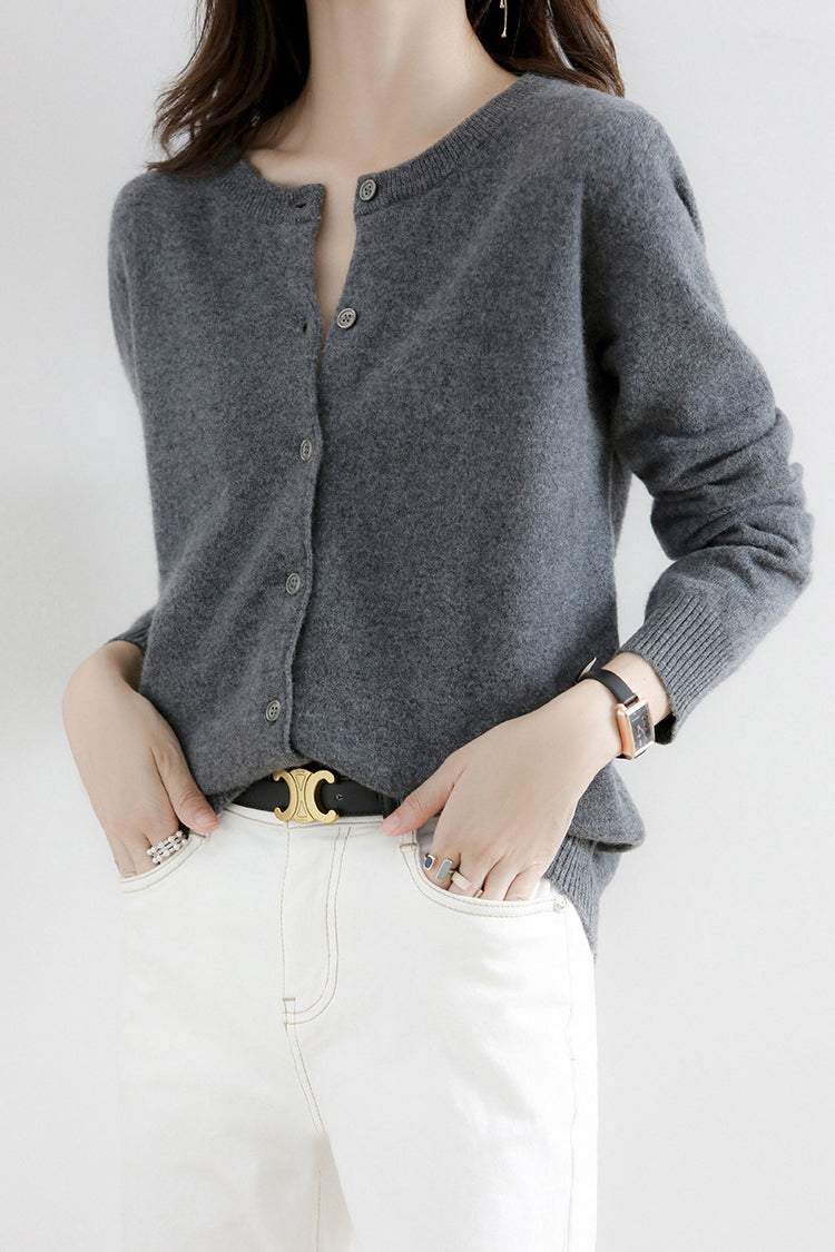 Rundhals Wollstrick-Cardigan - 12 Farben erhältlich