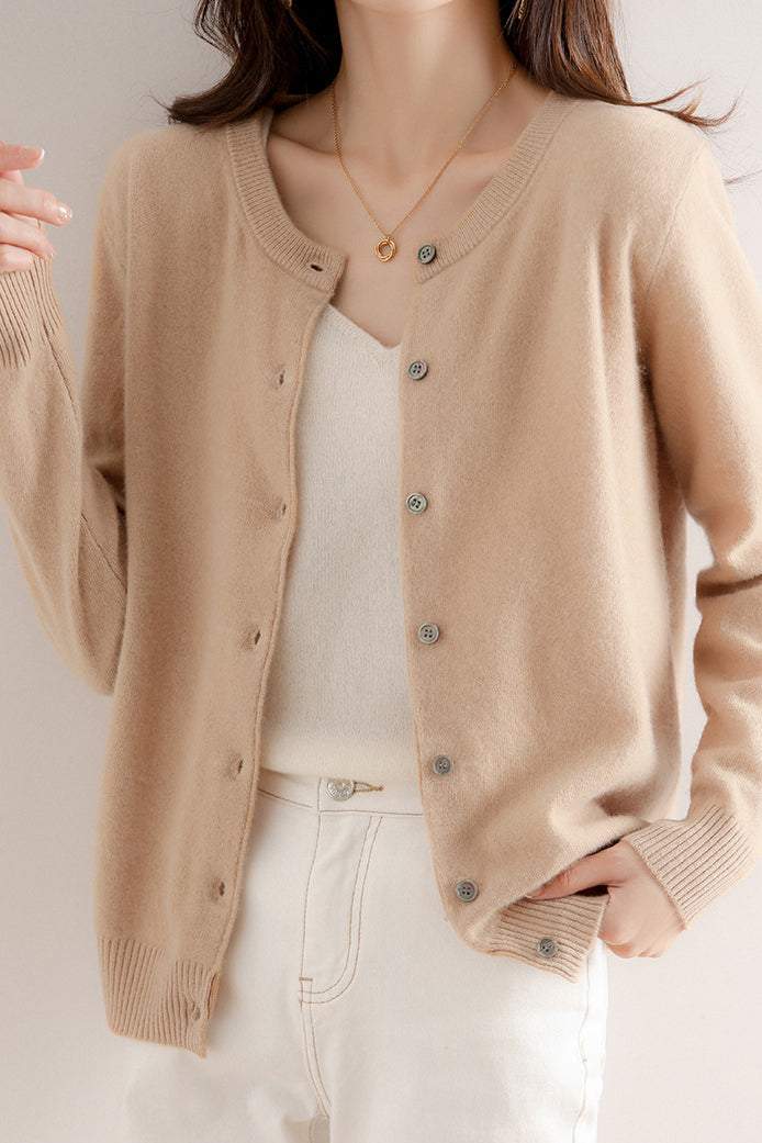 Rundhals Wollstrick-Cardigan - 12 Farben erhältlich