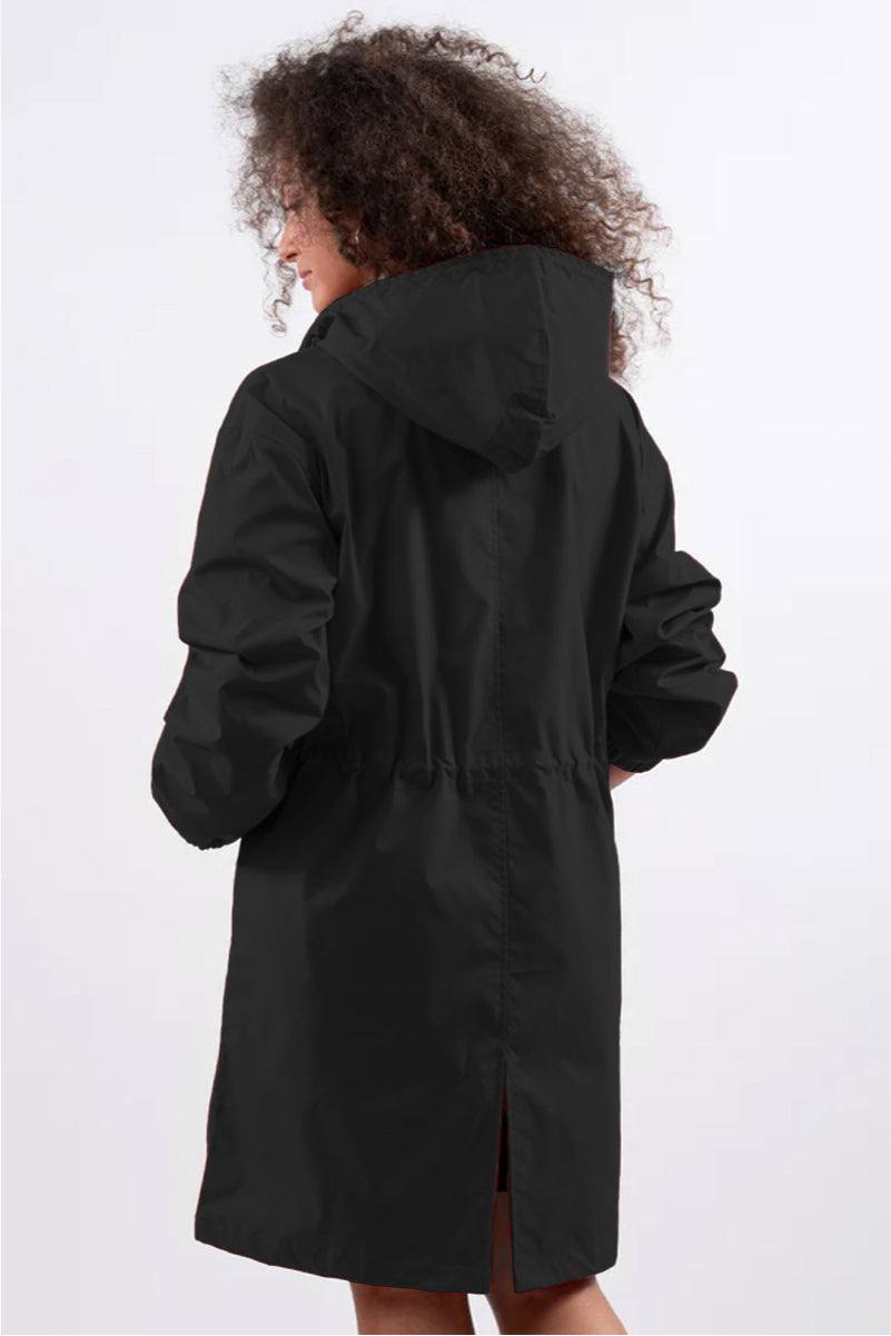 Der Rain Couture Windbreaker - Trendy, Oversized und Wasserabweisend